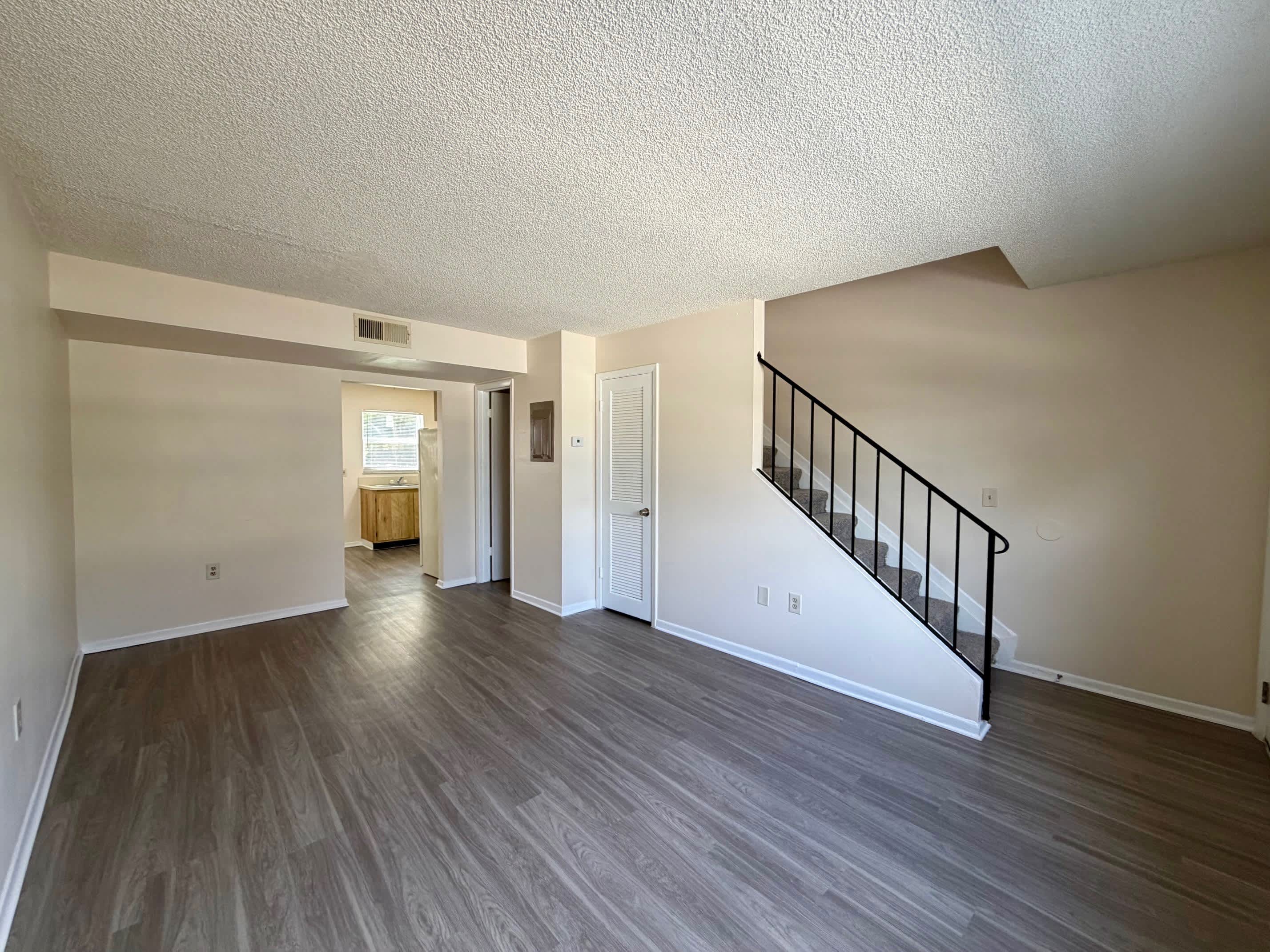 664 SW 35th Street Apt 3 – photo 1