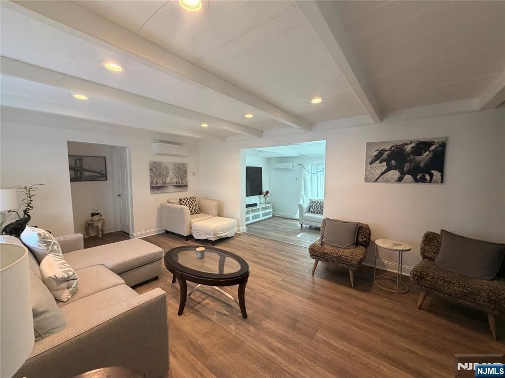 347 Forest Avenue – photo 2