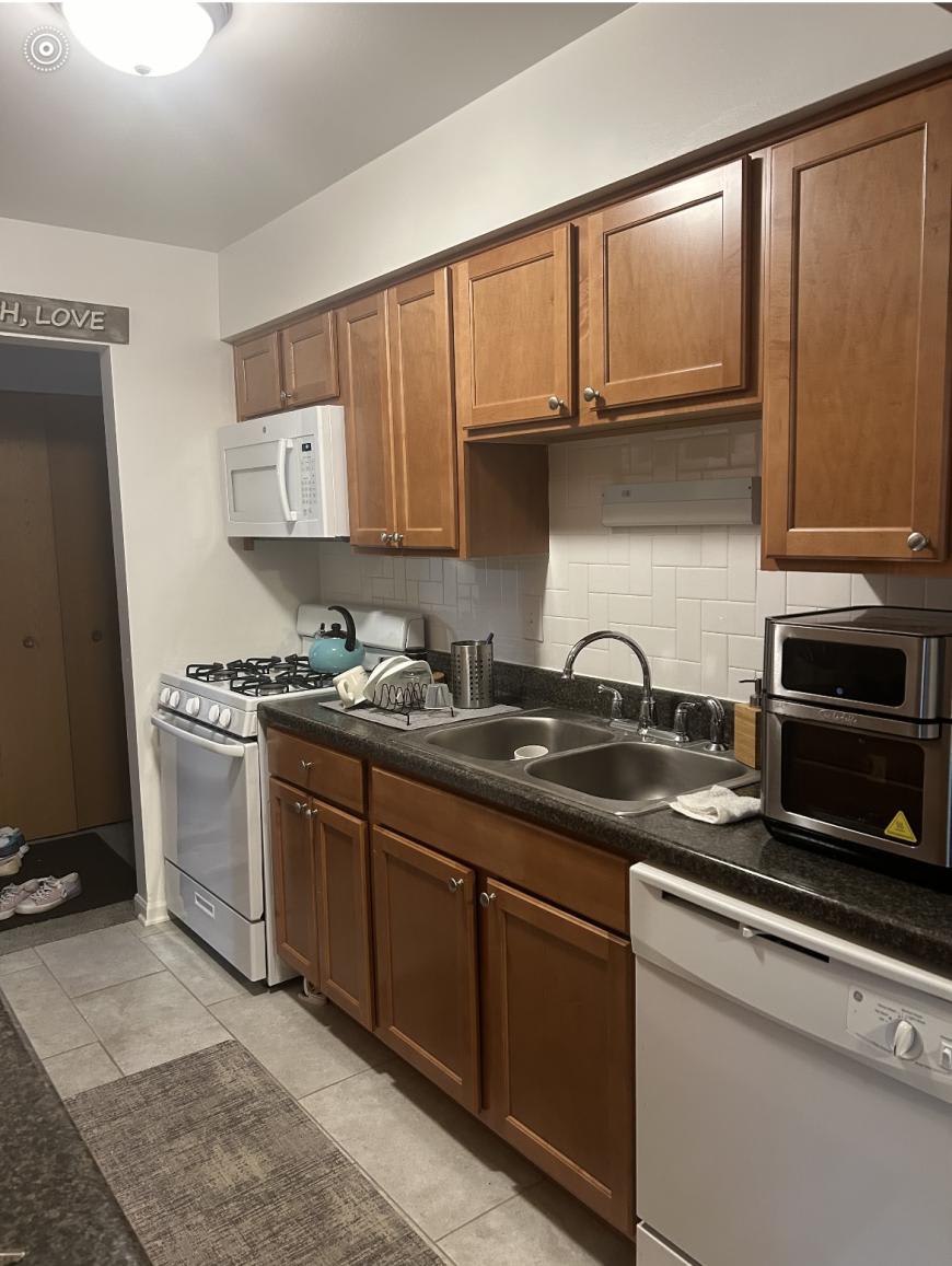 245 Main – photo 4