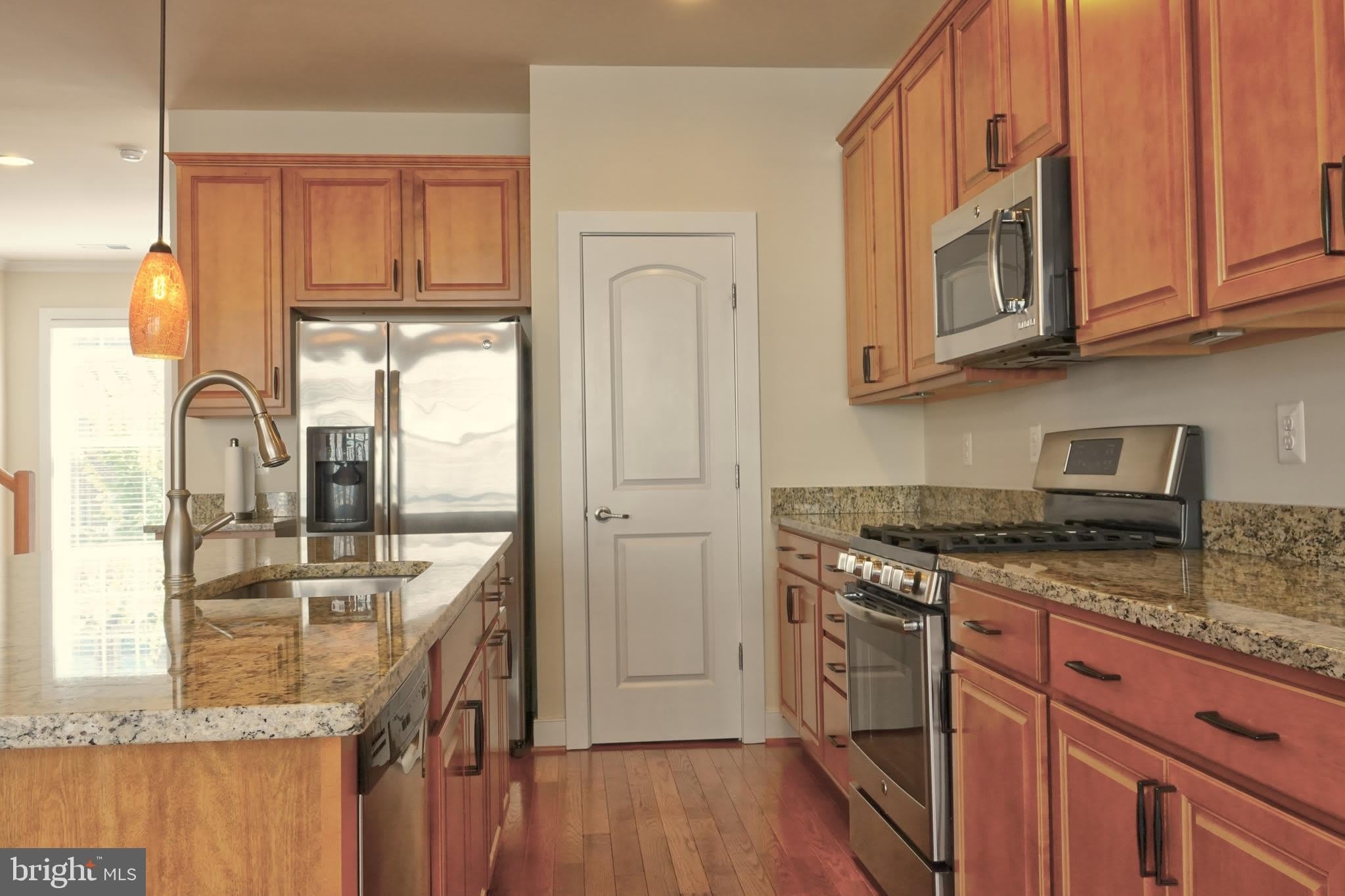 219 BALDWIN Street – photo 4