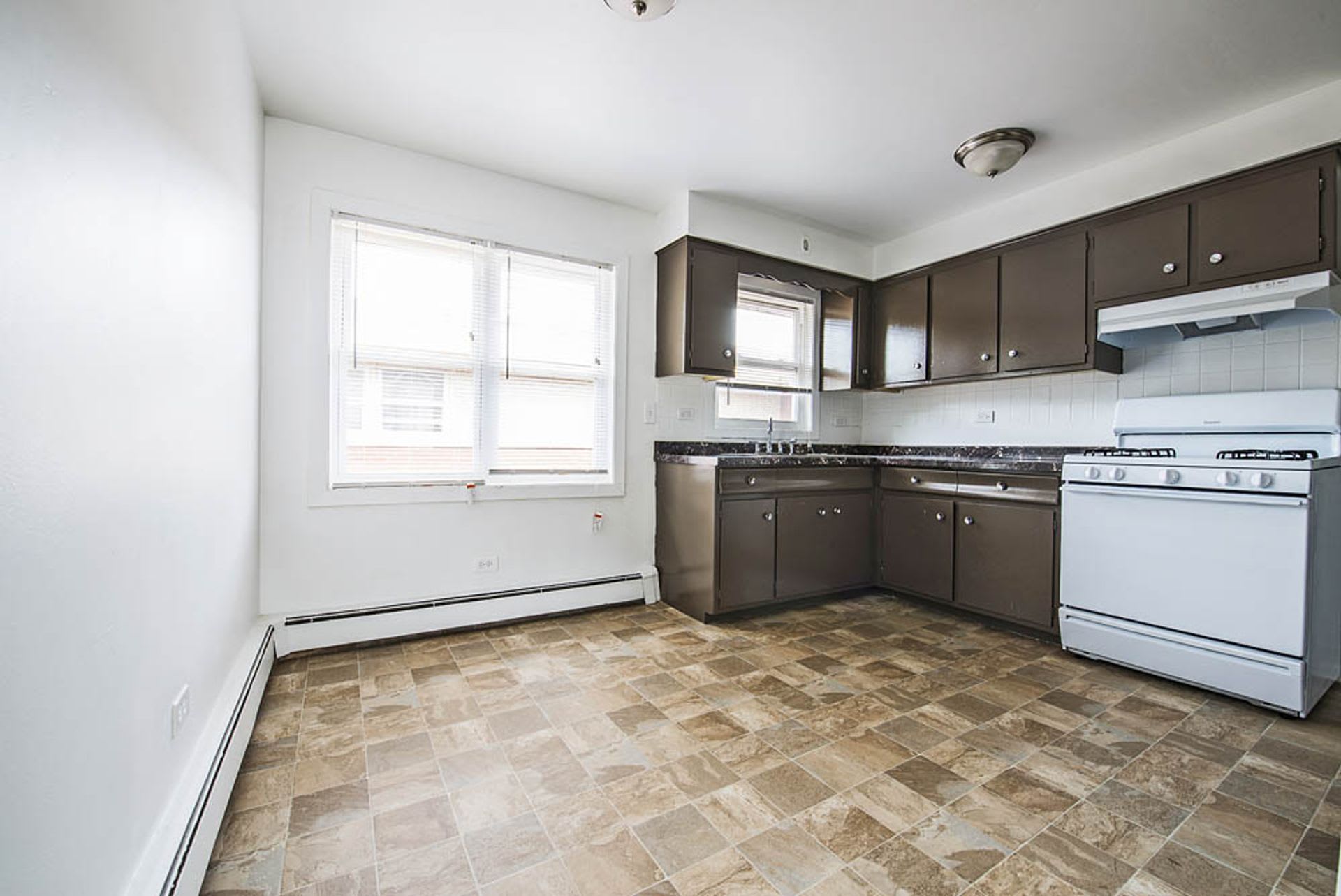 14123 S Tracy Ave – photo 4