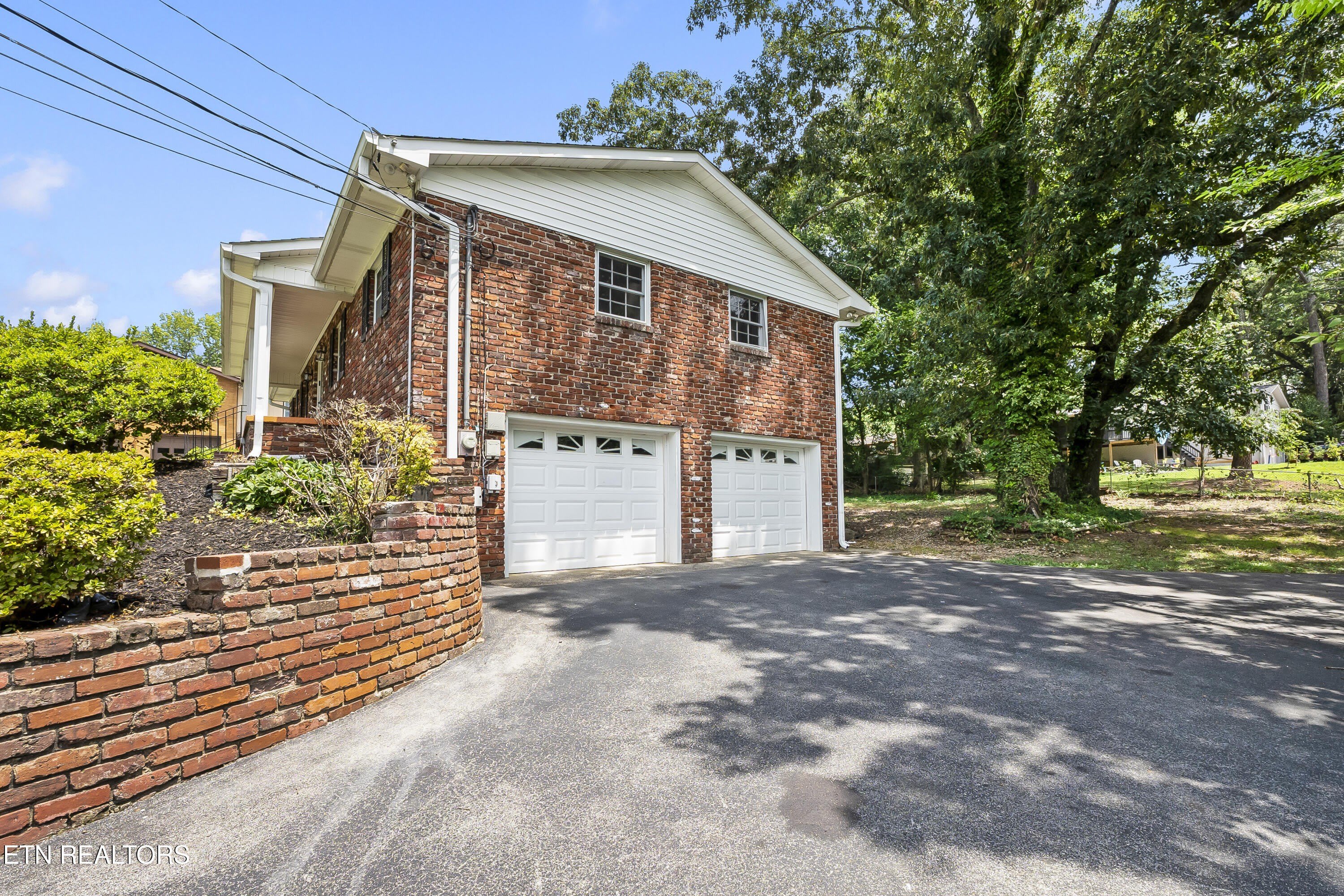 7720 Devonshire Drive – photo 3