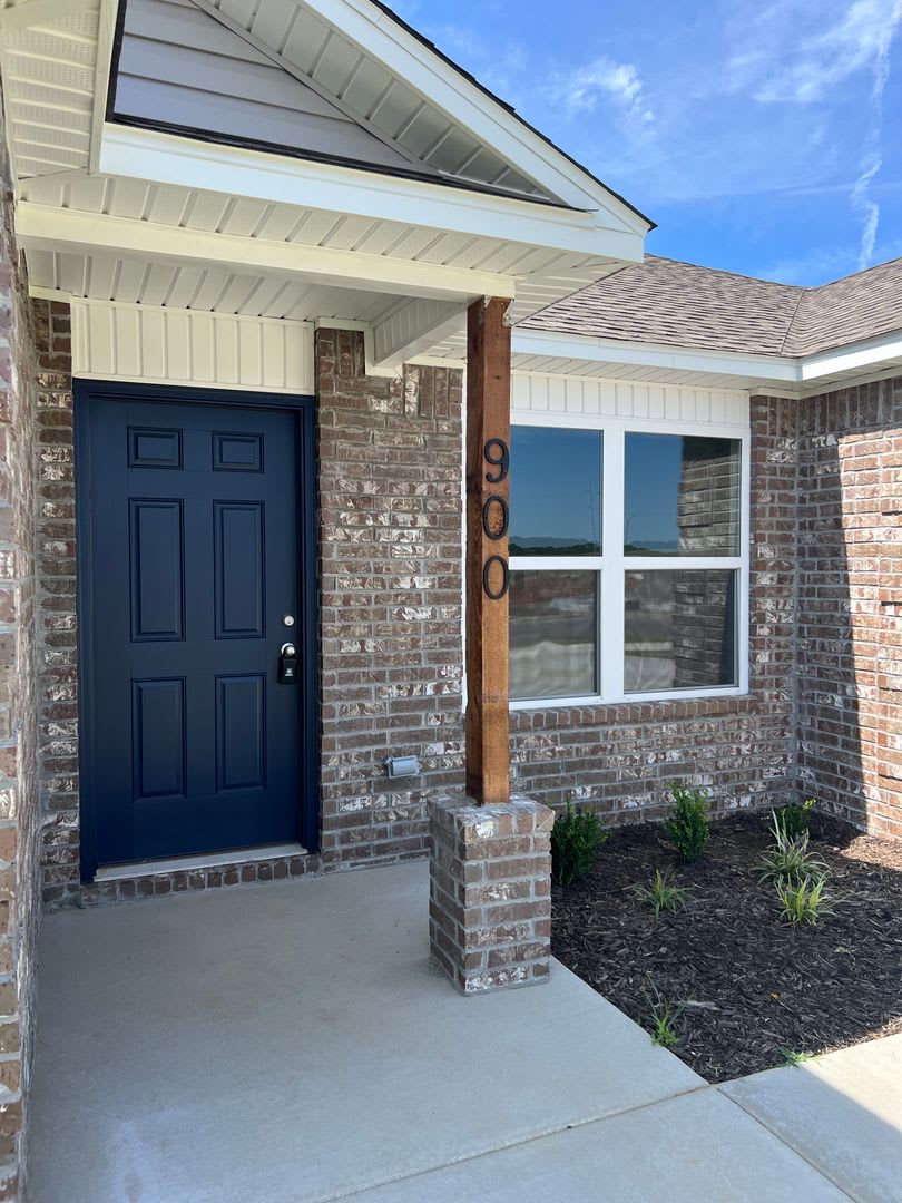 Leasing Special 1 2 Off First Months Rent Backyard Fencing Included Beautiful Brand New Homes Carley Crossings – photo 2