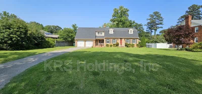 1205 Mount Pleasant Dr – photo 2