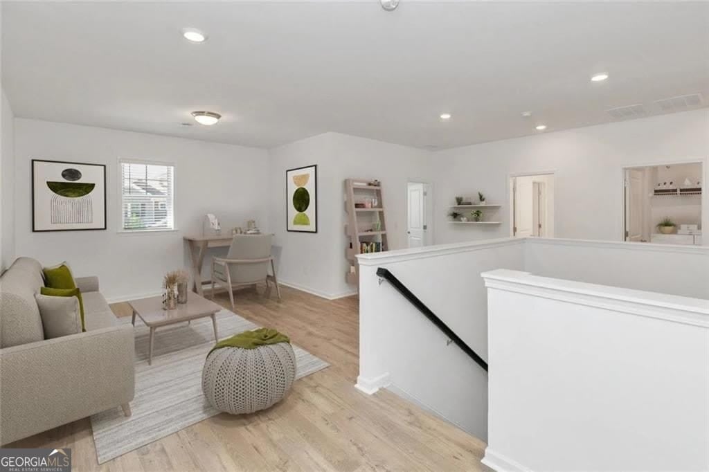 2266 Derrick Drive – photo 5