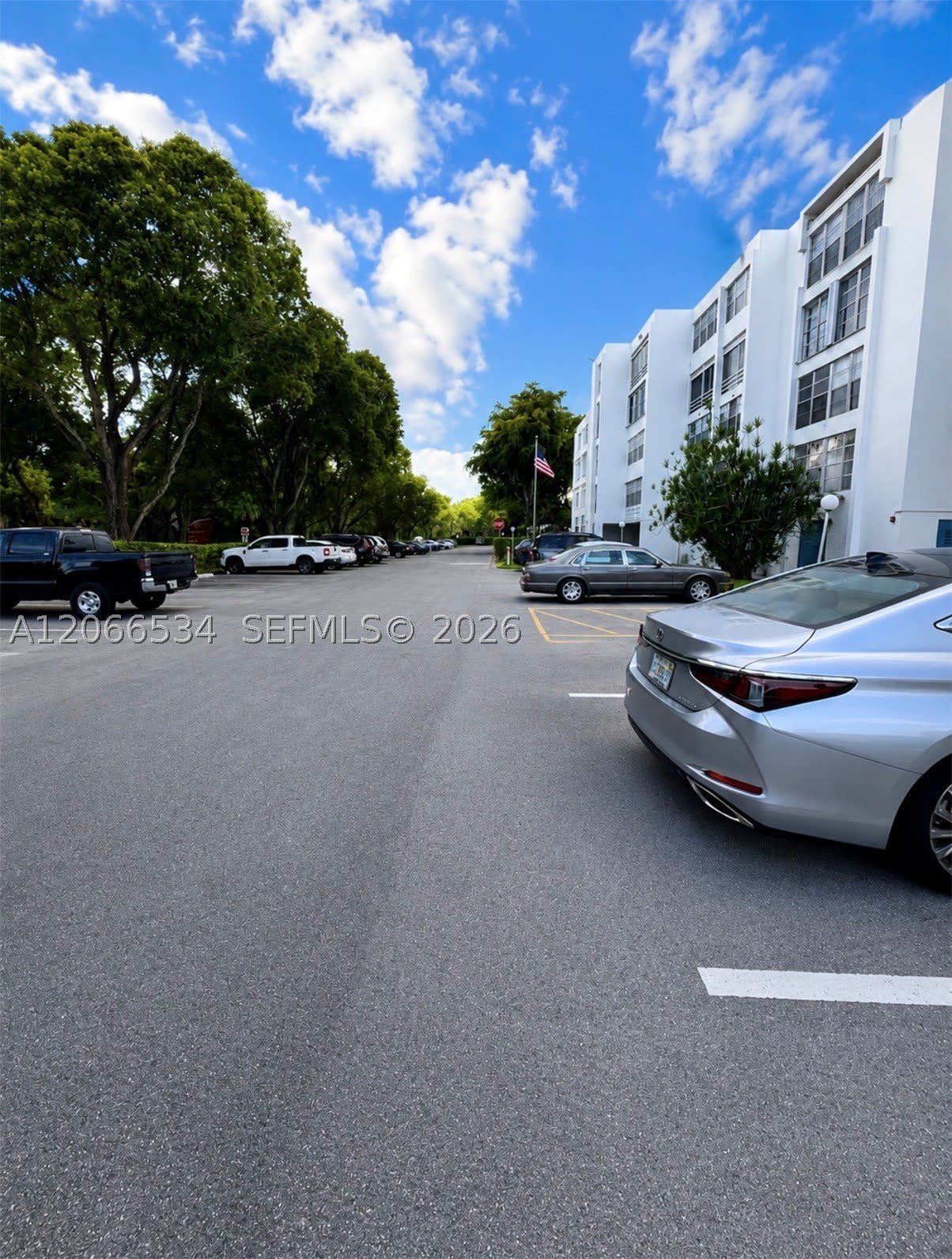 6901 Cypress Rd – photo 2