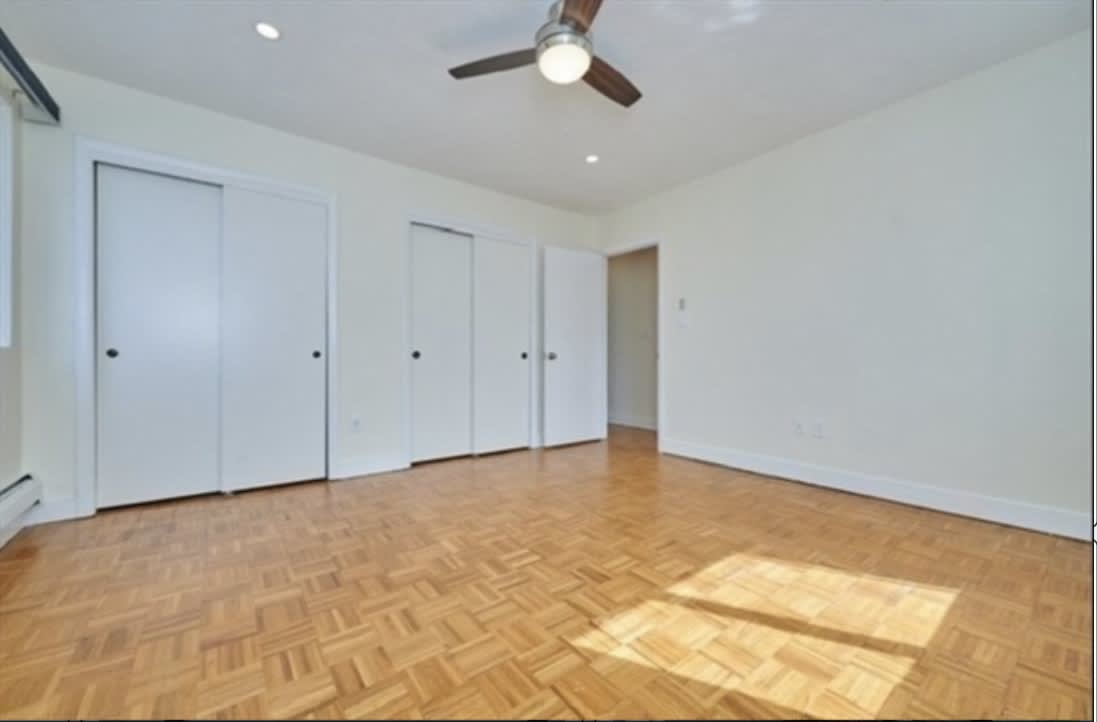 18 Pond Street 23 – photo 1