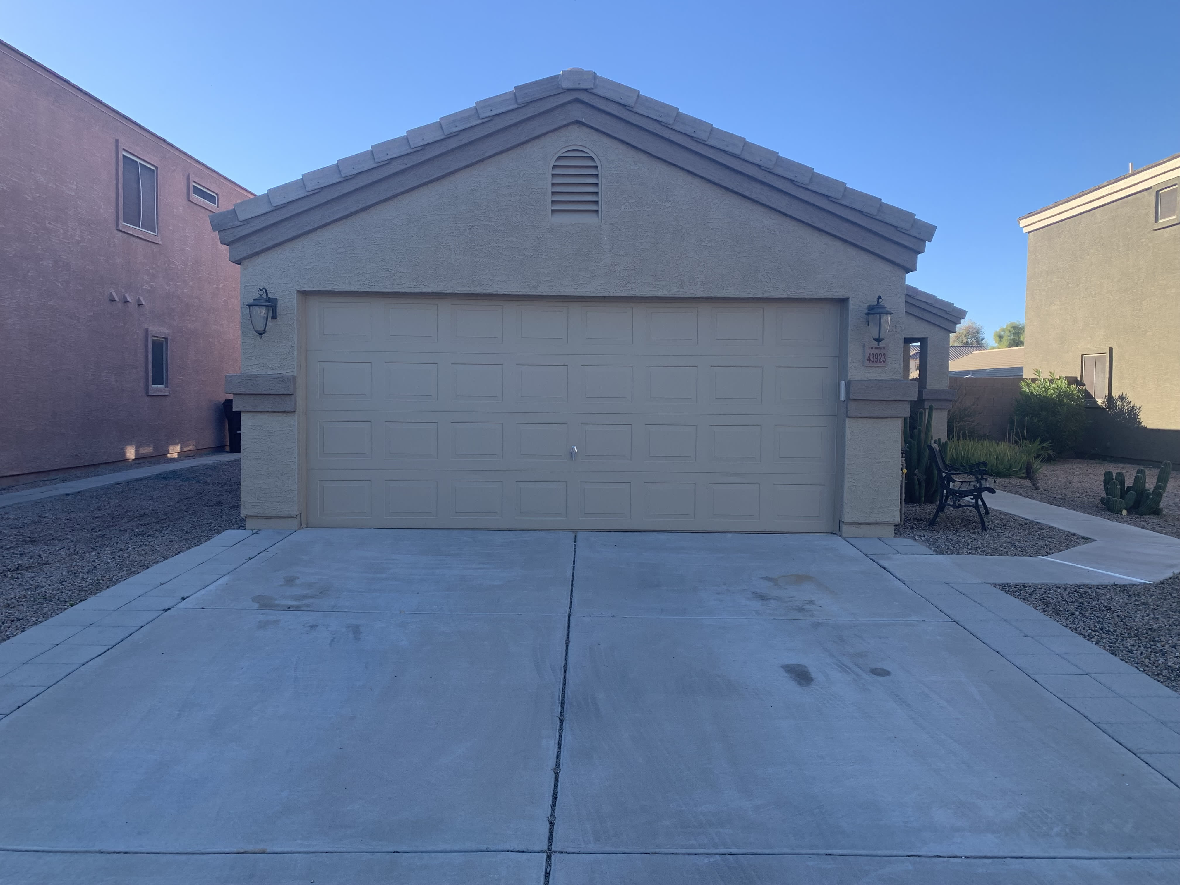 43923 W Wild Horse Trail – photo 1