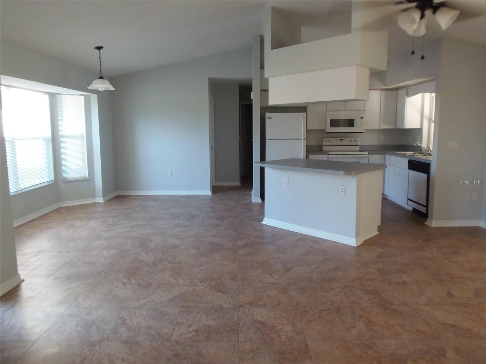 2420 DUMONT Lane – photo 4