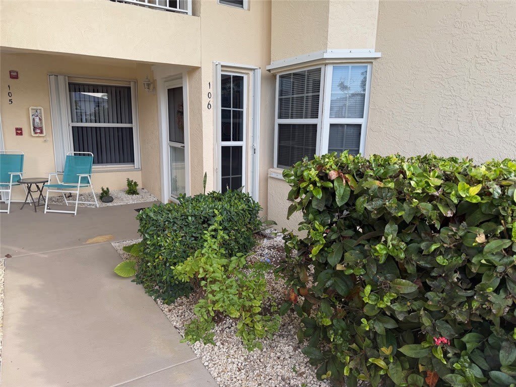 670 E Lake Jasmine Circle – photo 2
