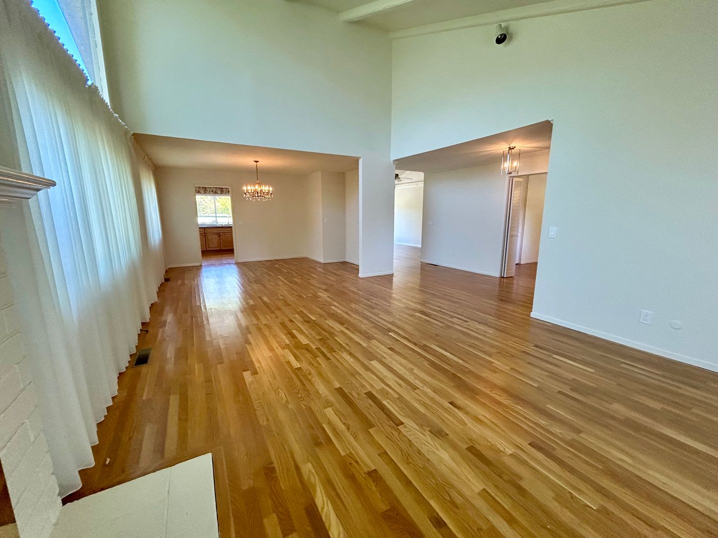 266 Valley Oaks Drive – photo 5