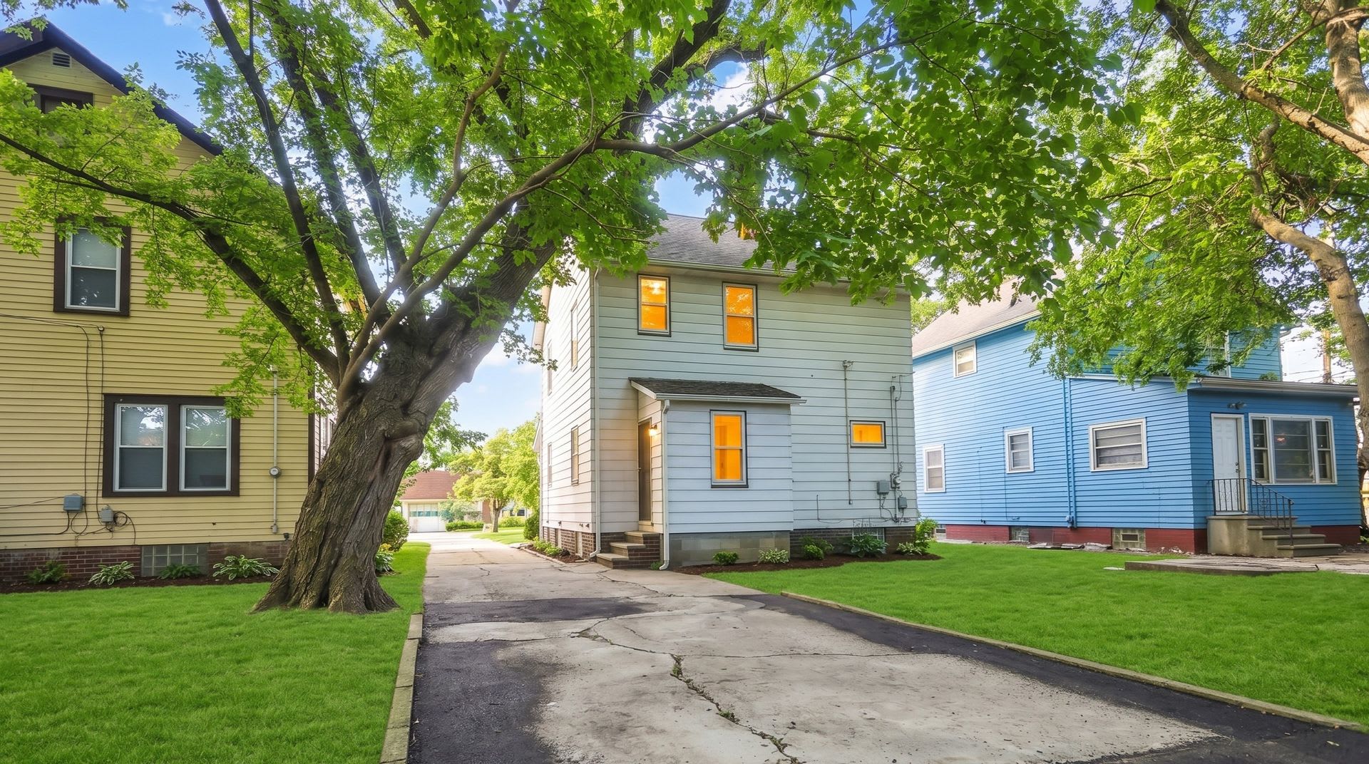 Bright, Beautiful Single Family Move-In Ready – photo 3