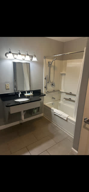 New Haven Village Suites – photo 1