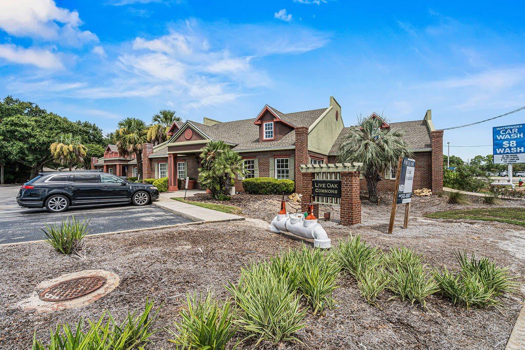 1194 N Eglin Parkway – photo 3