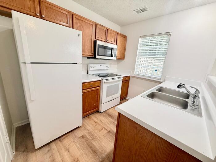 15536 Asterwind Court – photo 4