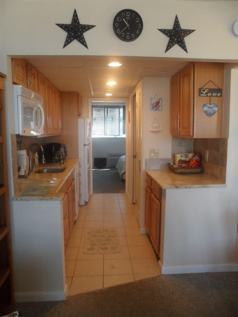 5400 Boardwalk – photo 3