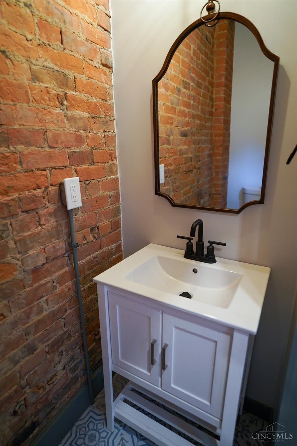 472 Dayton Street – photo 4