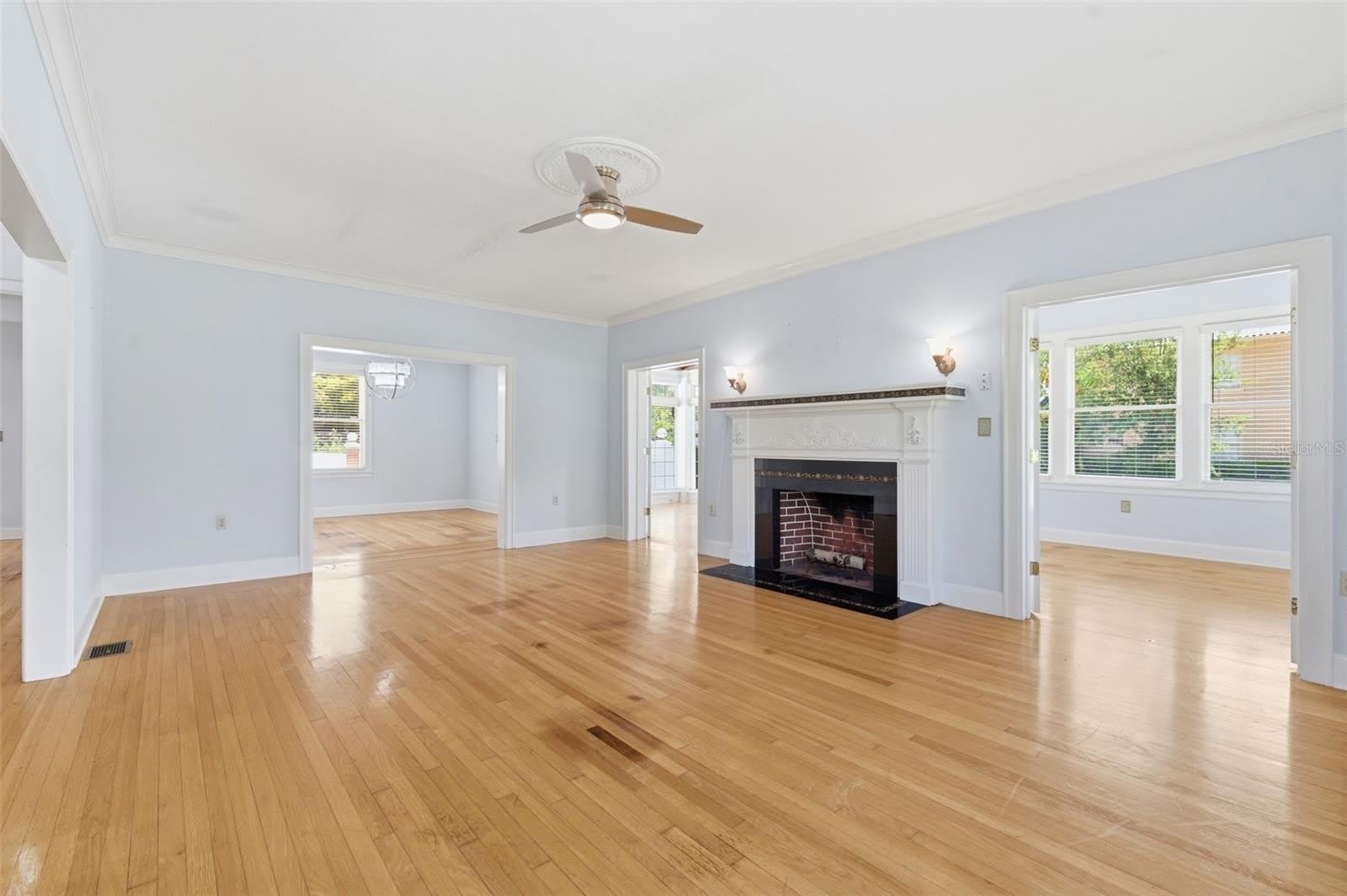 555 18TH Avenue NE – photo 5