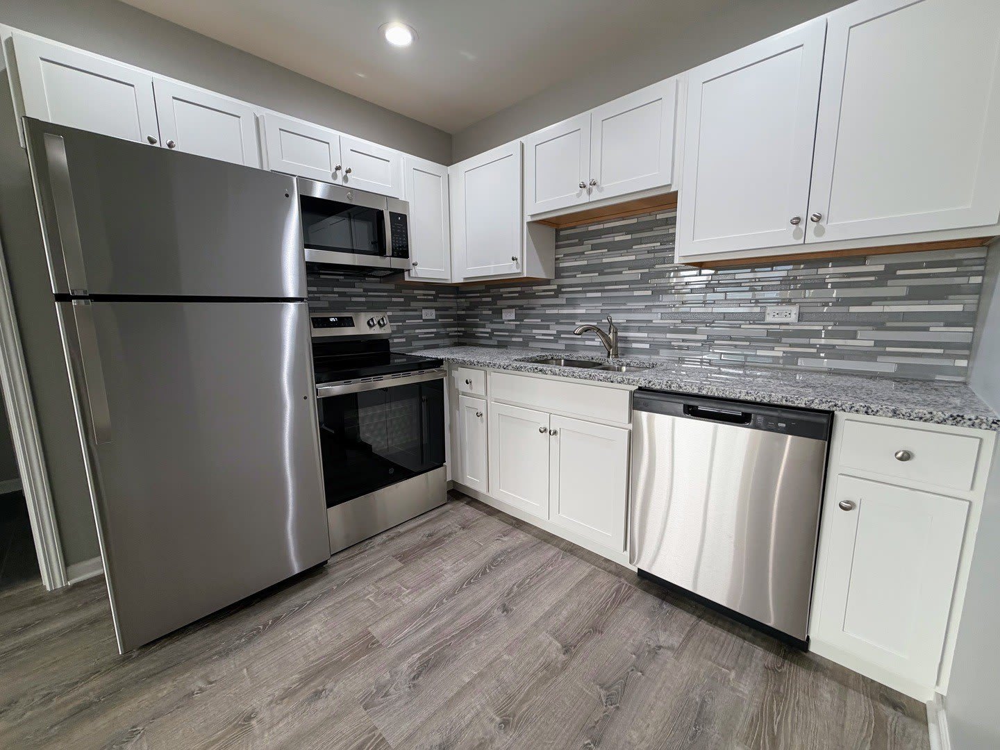 311 S Lodge Lane – photo 4