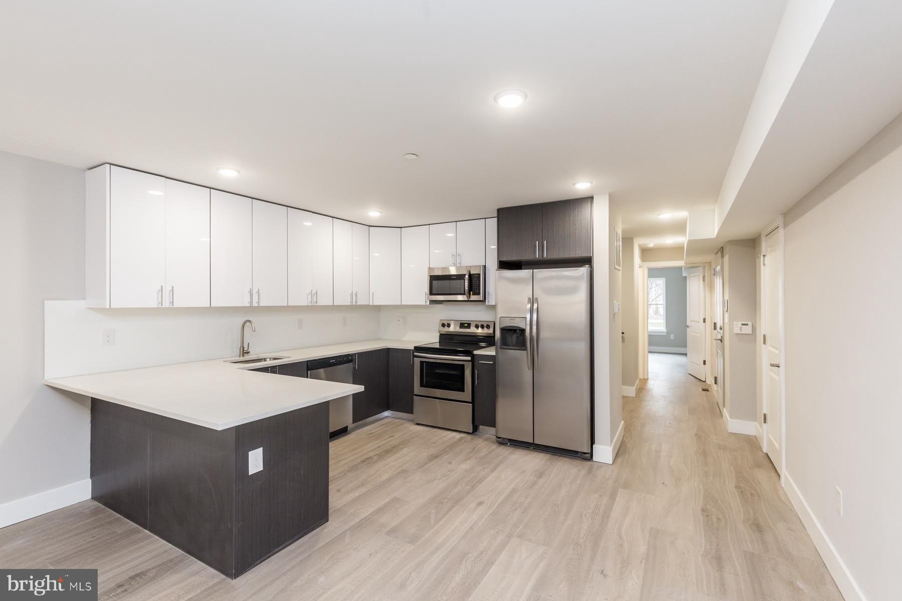 1724 N Marshall Street – photo 3