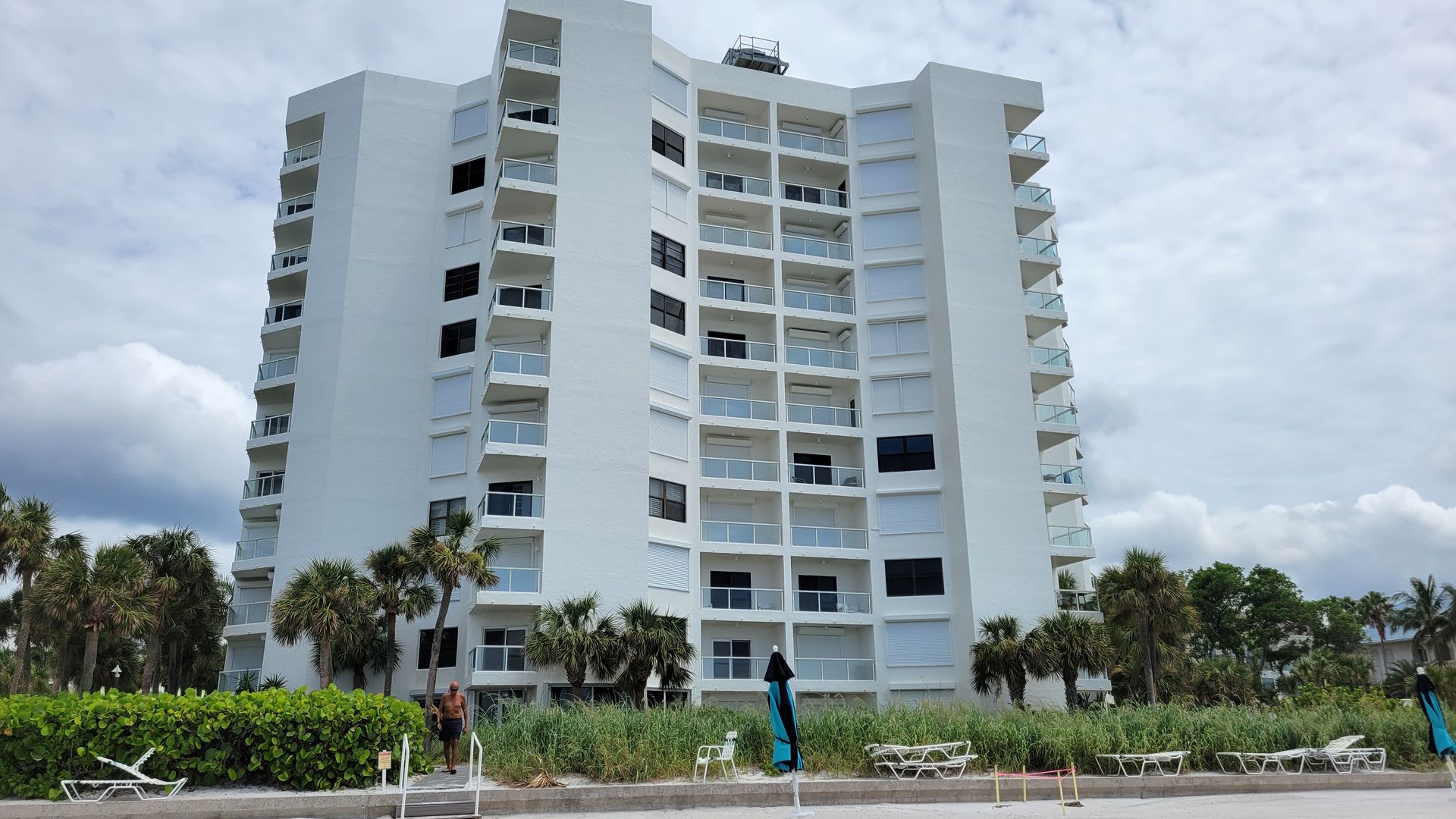 Seasonal Short Term 1 Bed 1 Bath Condo On Longboat Key Beach Access – photo 1