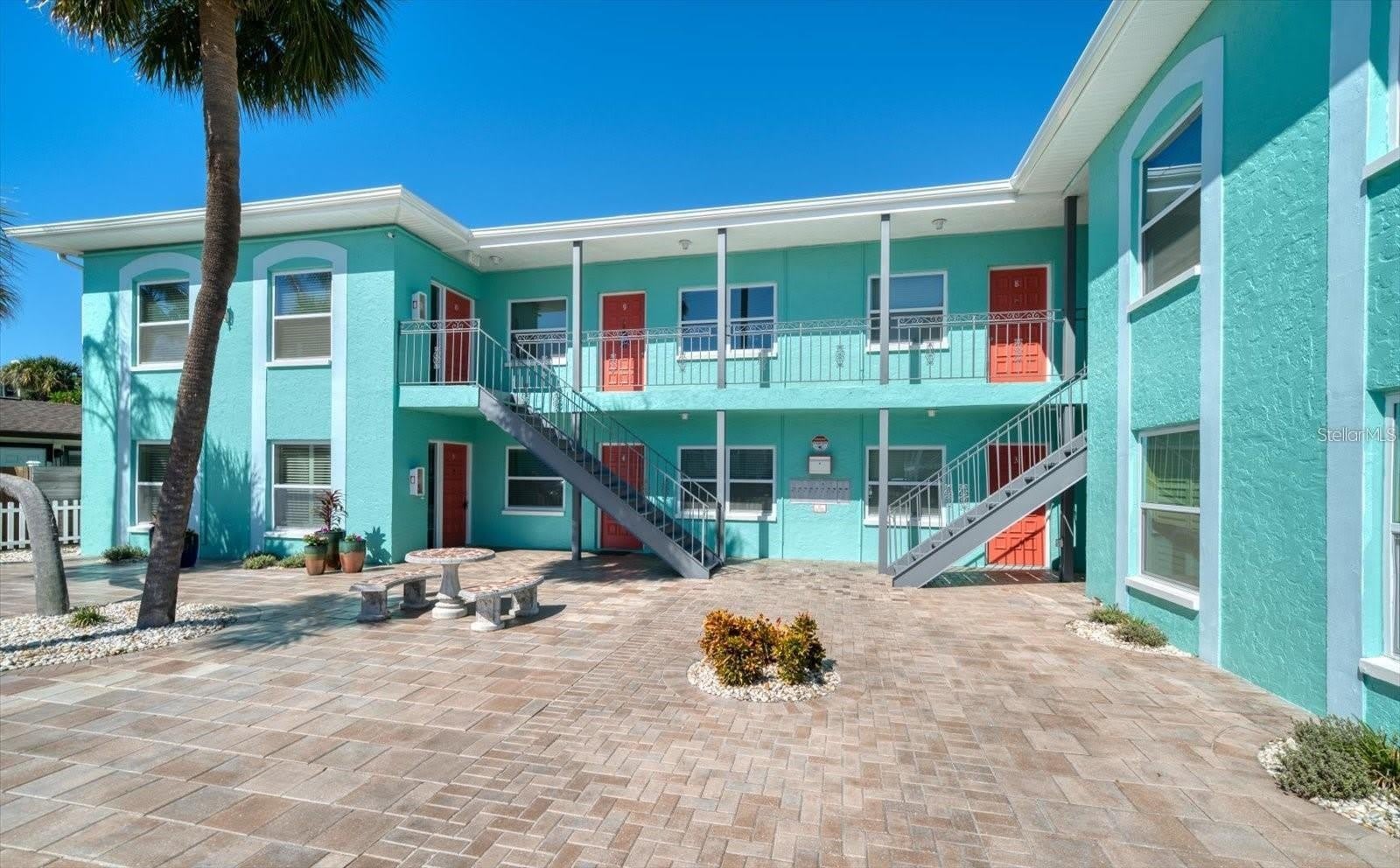 555 69TH Avenue – photo 1