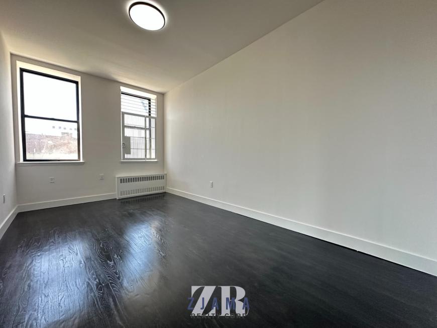 597 Grand Avenue – photo 3