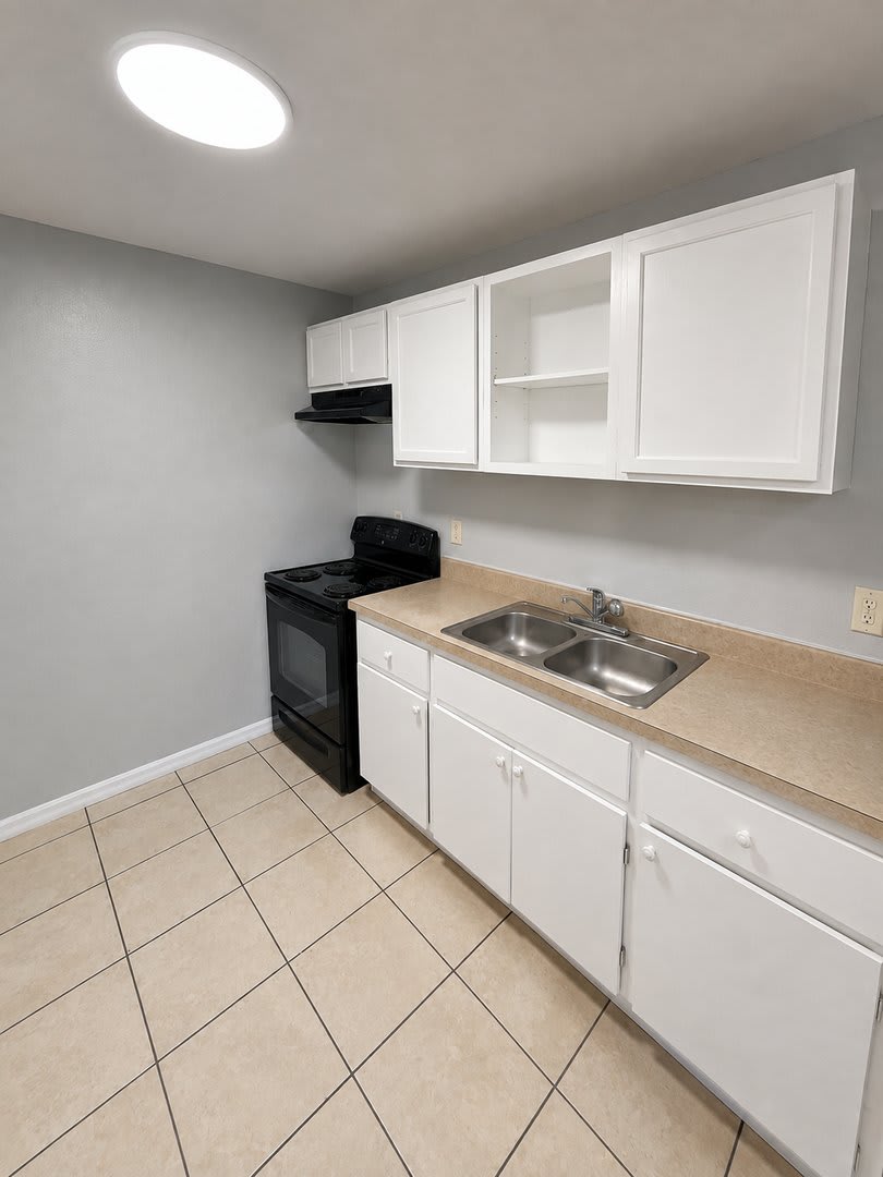 606 Gordon Street – photo 4