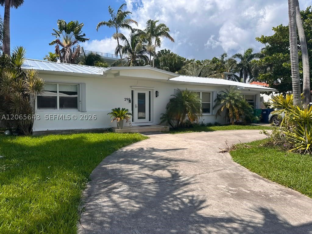 290 191St St – photo 1