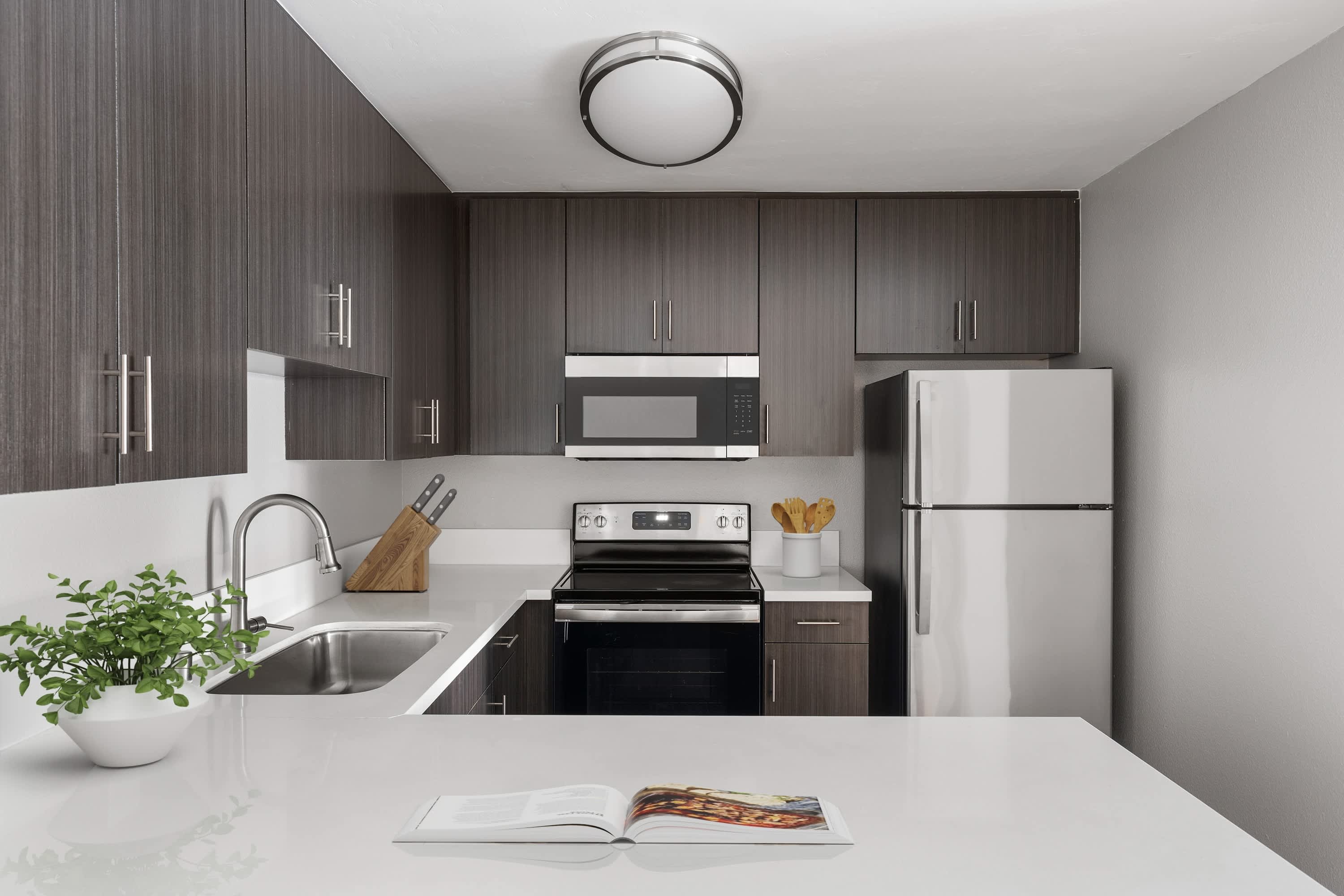 Santee Villas – photo 1