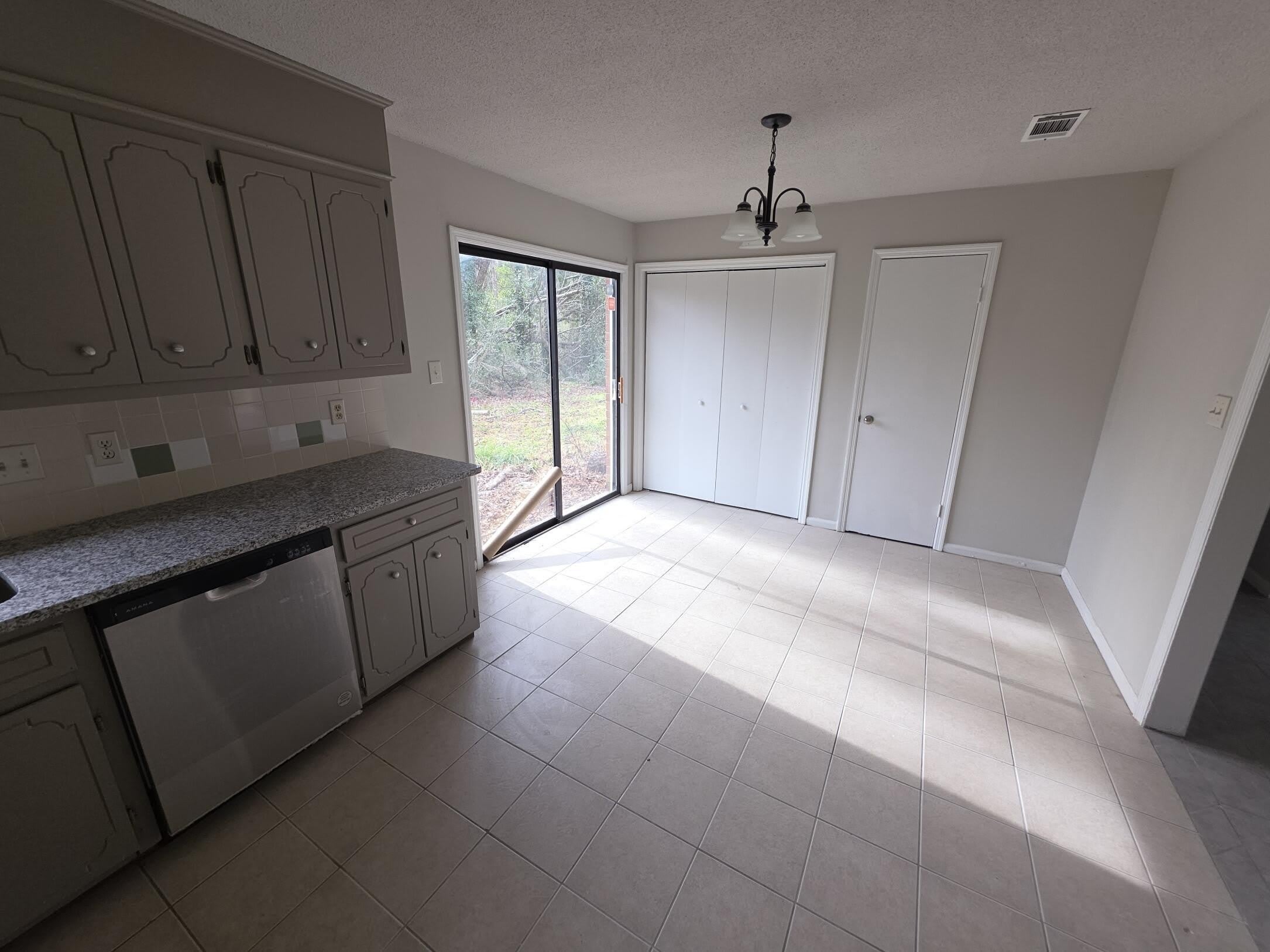 3008 Mistletoe Avenue – photo 5