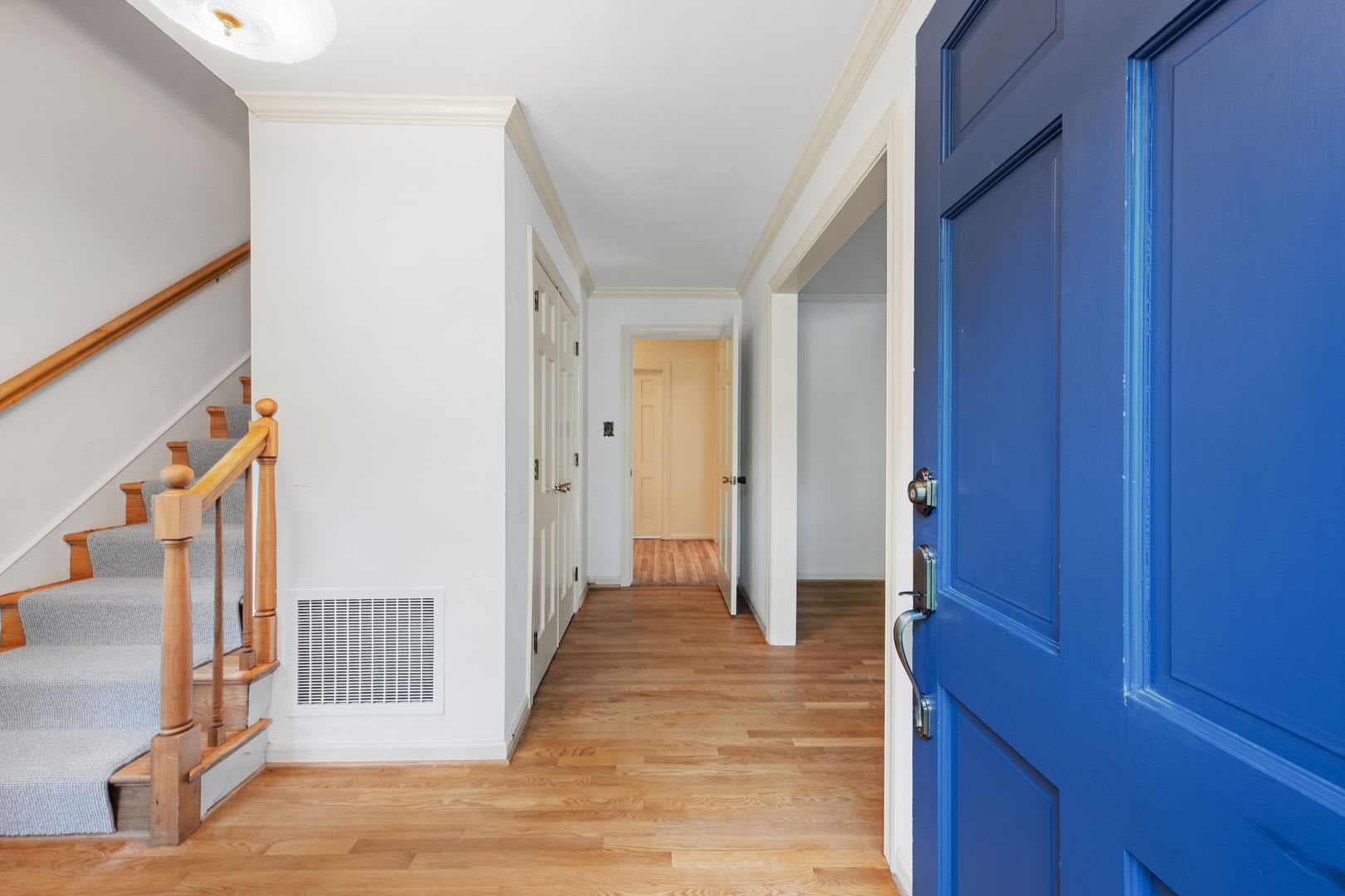 Large 5 Bedroom Home in Bon Air ***Available Mid August*** – photo 4