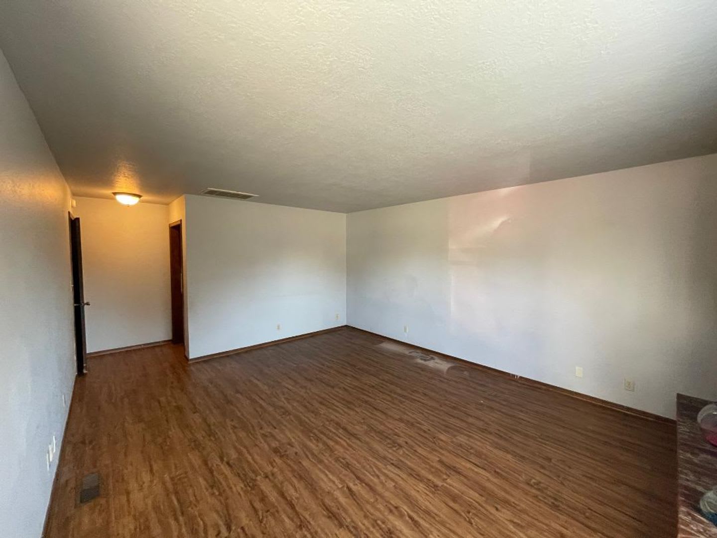 Spacious duplex in Norman available August 5 – photo 3