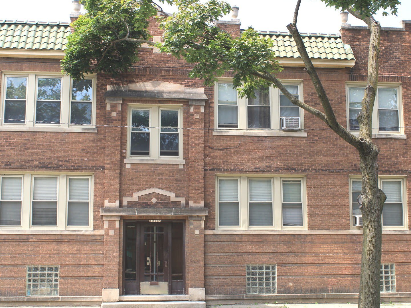 2454 N Kilpatrick Avenue – photo 1