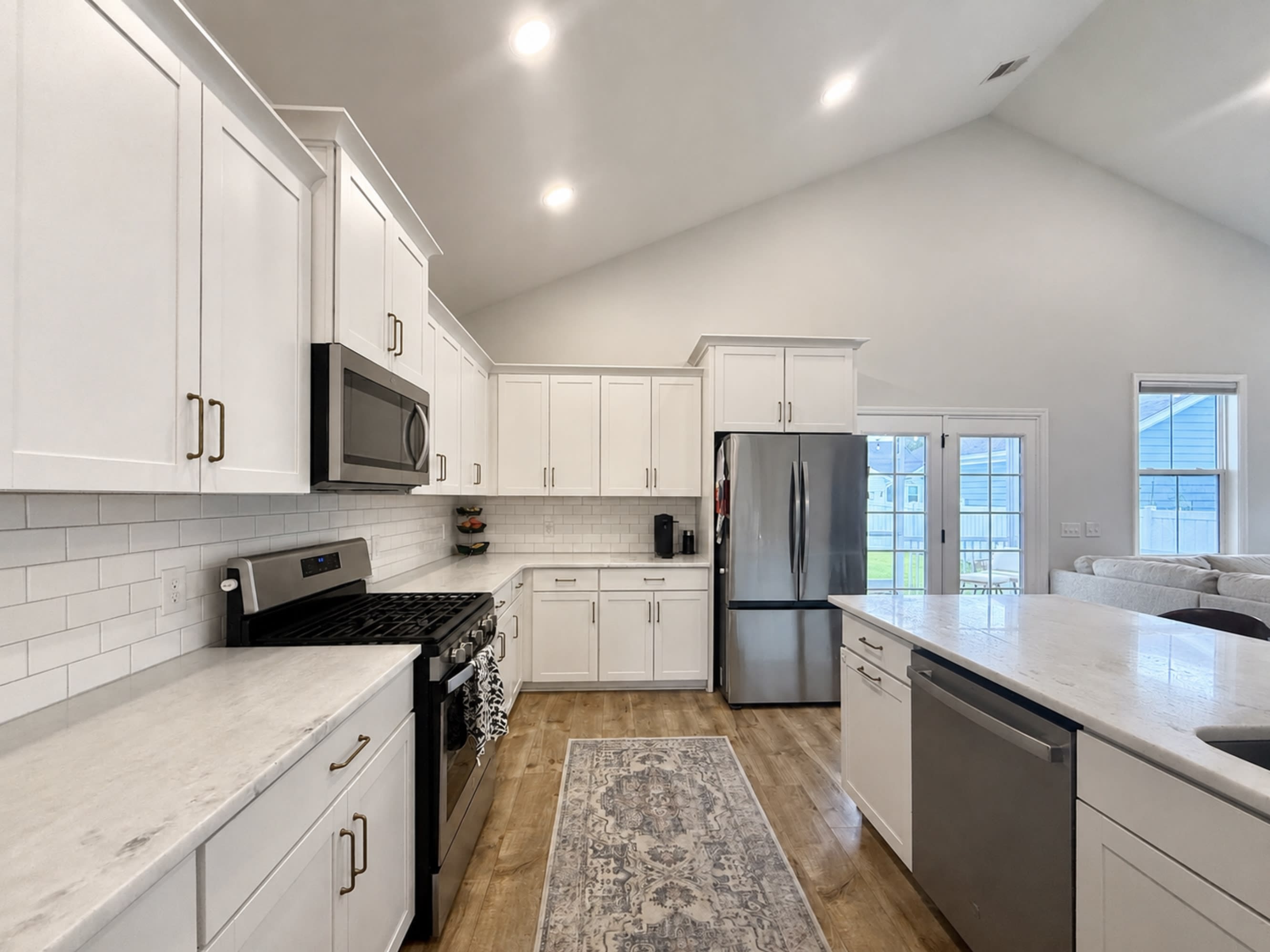 212 Angelica Ave – photo 4