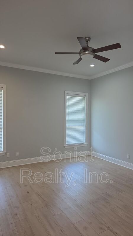5815 Catina Street – photo 3