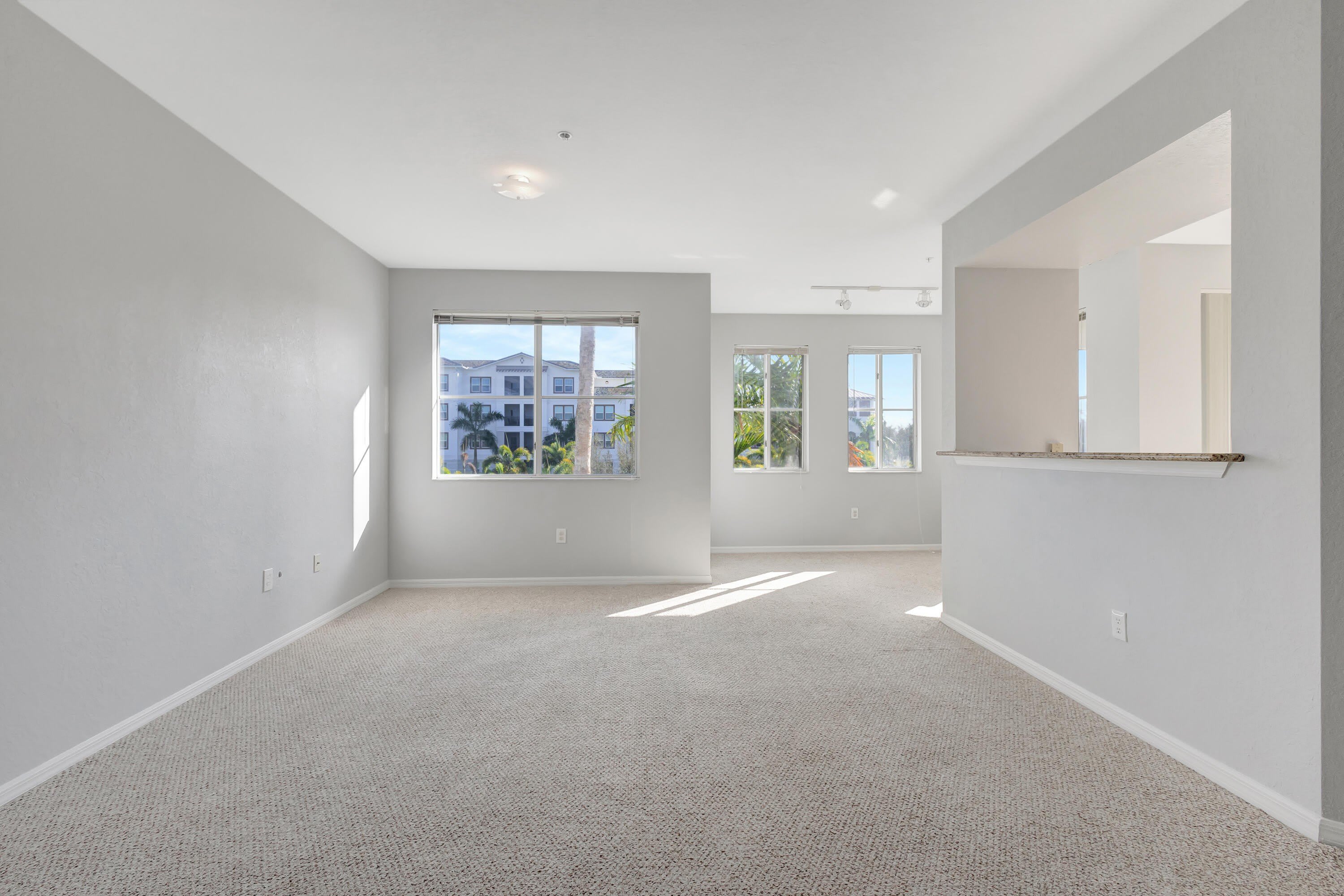11020 Legacy Drive – photo 4