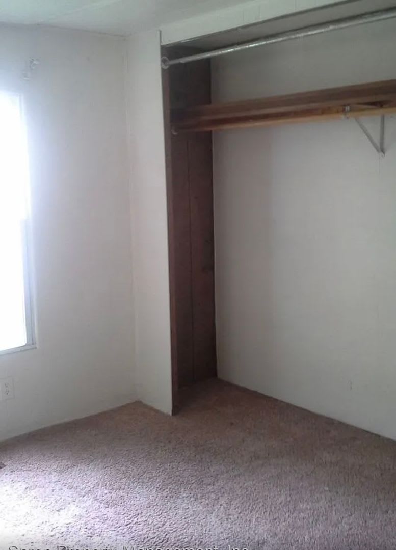 401 S Mitchell – photo 3