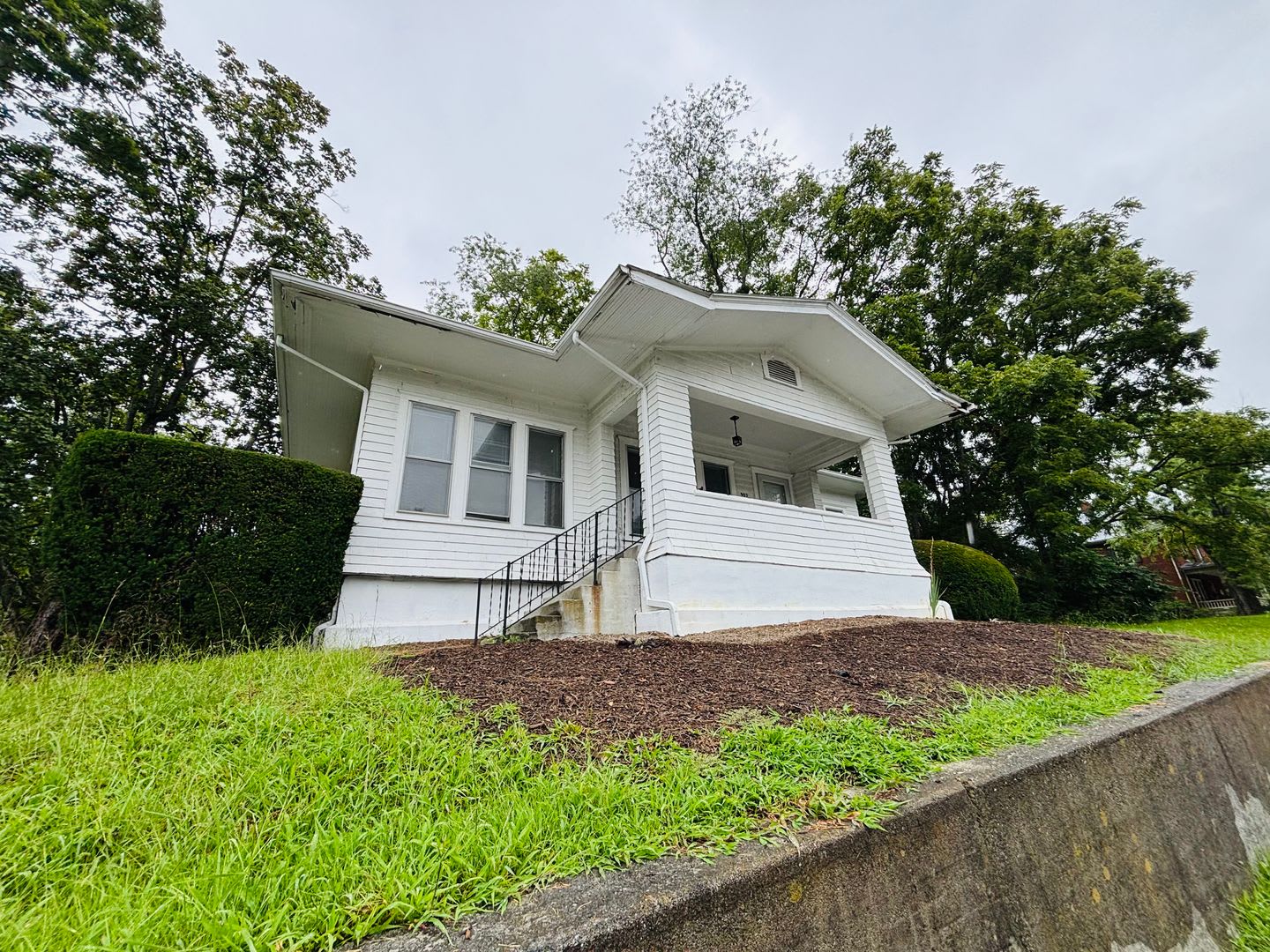 3 Bedroom, 1 Bath House – photo 1