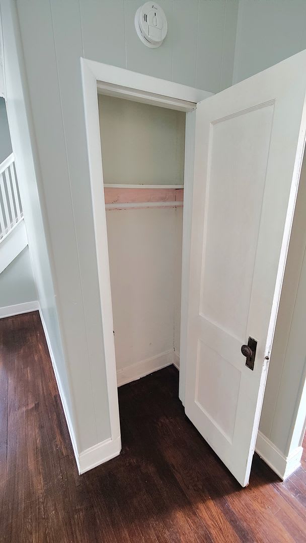 *Beautifully Updated & Spacious 3BD/2BA Single Family Home Available in East Liberty* – photo 5