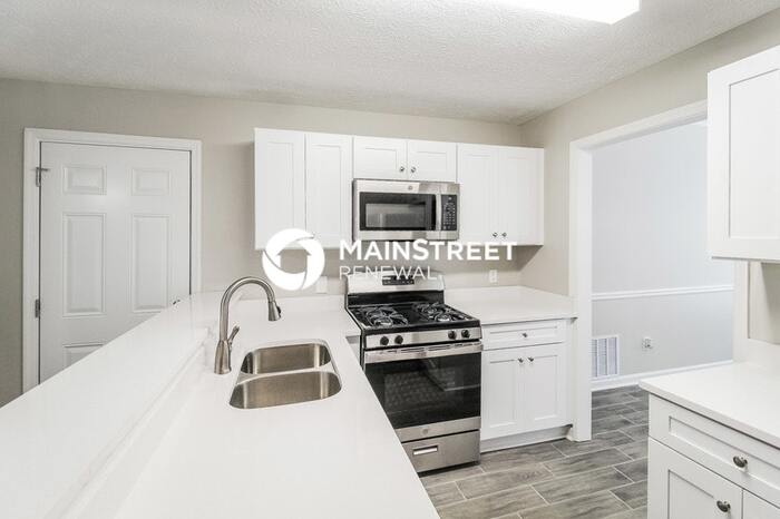 754 Woodstone Road – photo 4