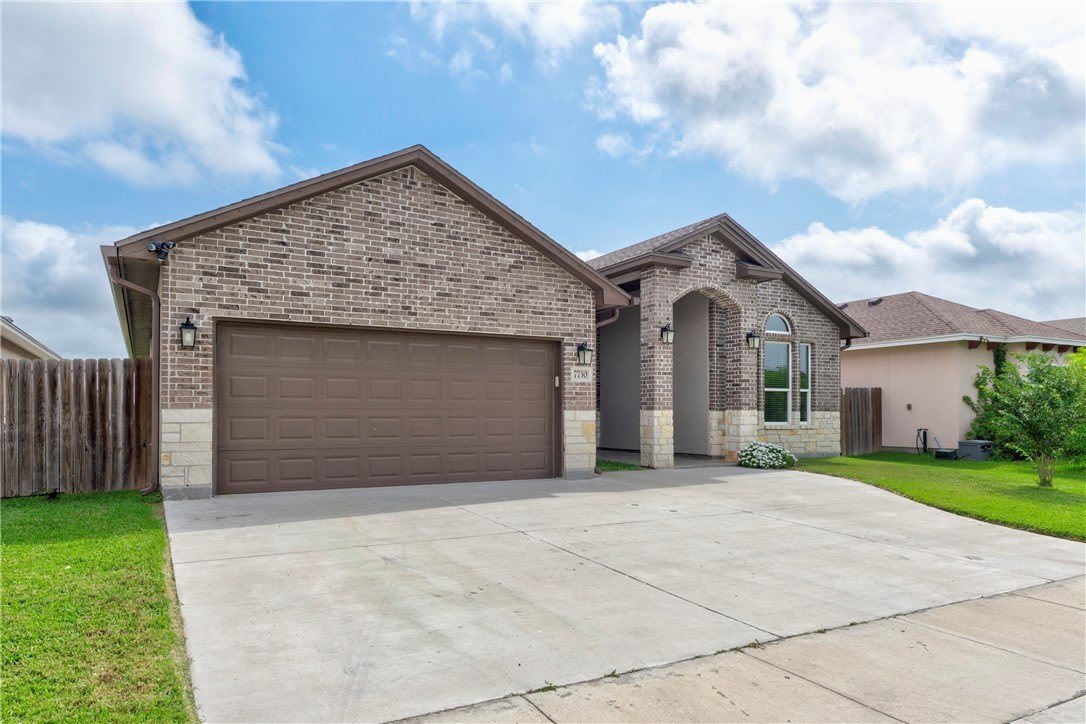 7730 Sophia Drive – photo 3