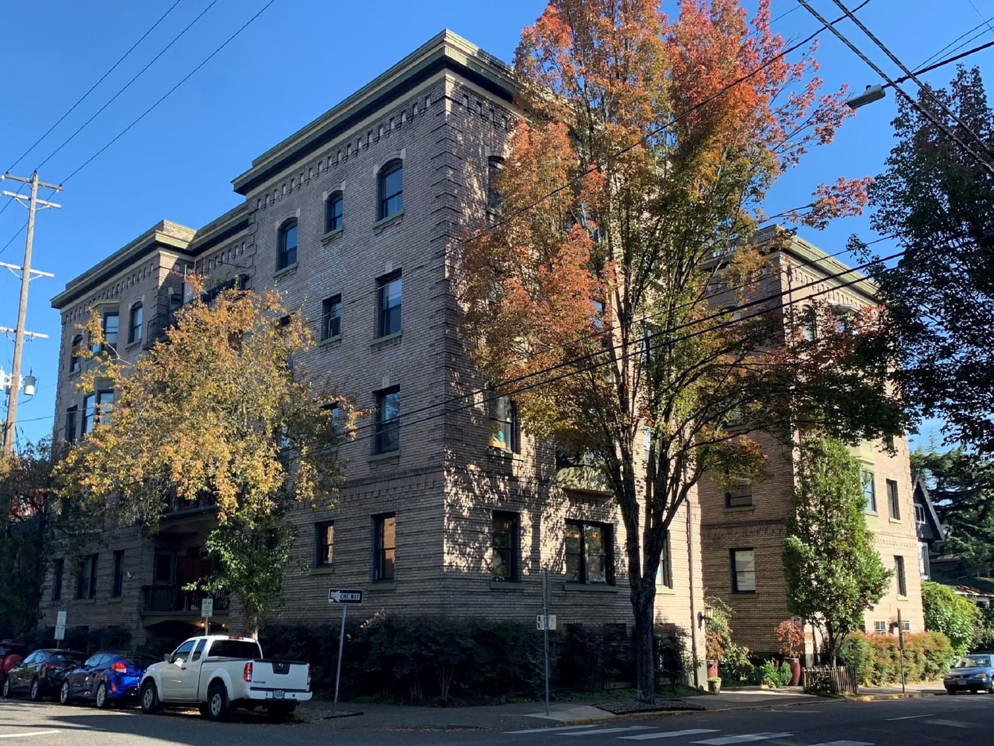 Highland Court – photo 1