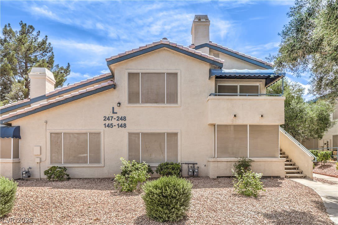 3425 E Russell Road – photo 1