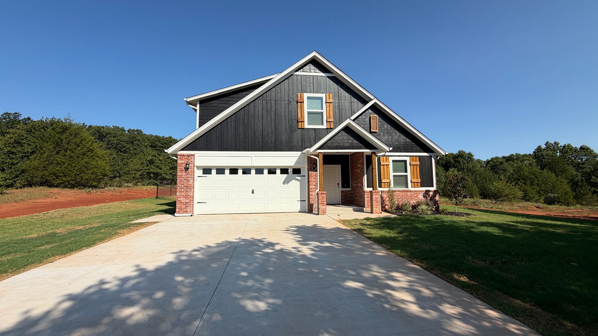 New Construction 4 Bedroom, 2 Bathroom on a 1.91 Acre Lot in Ridge Creek Addition! – photo 3