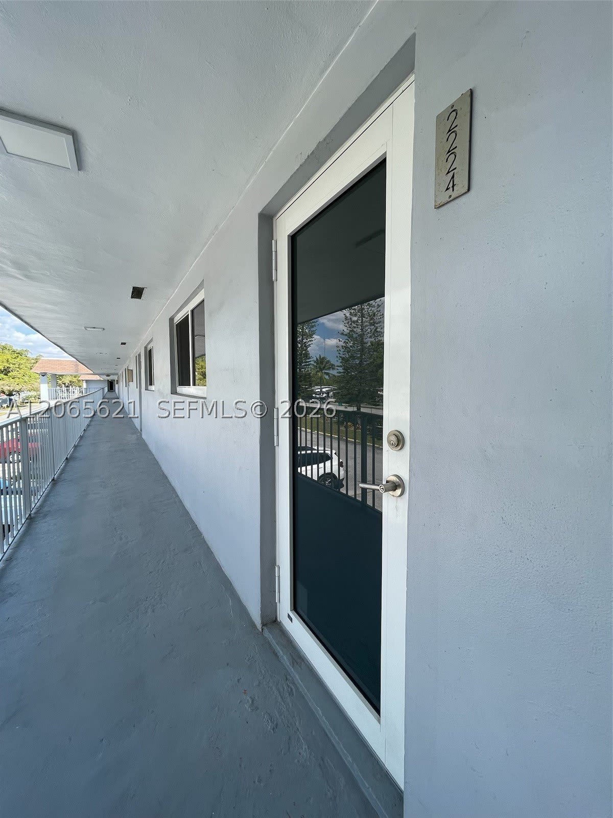 19255 NE 2nd Ave – photo 2