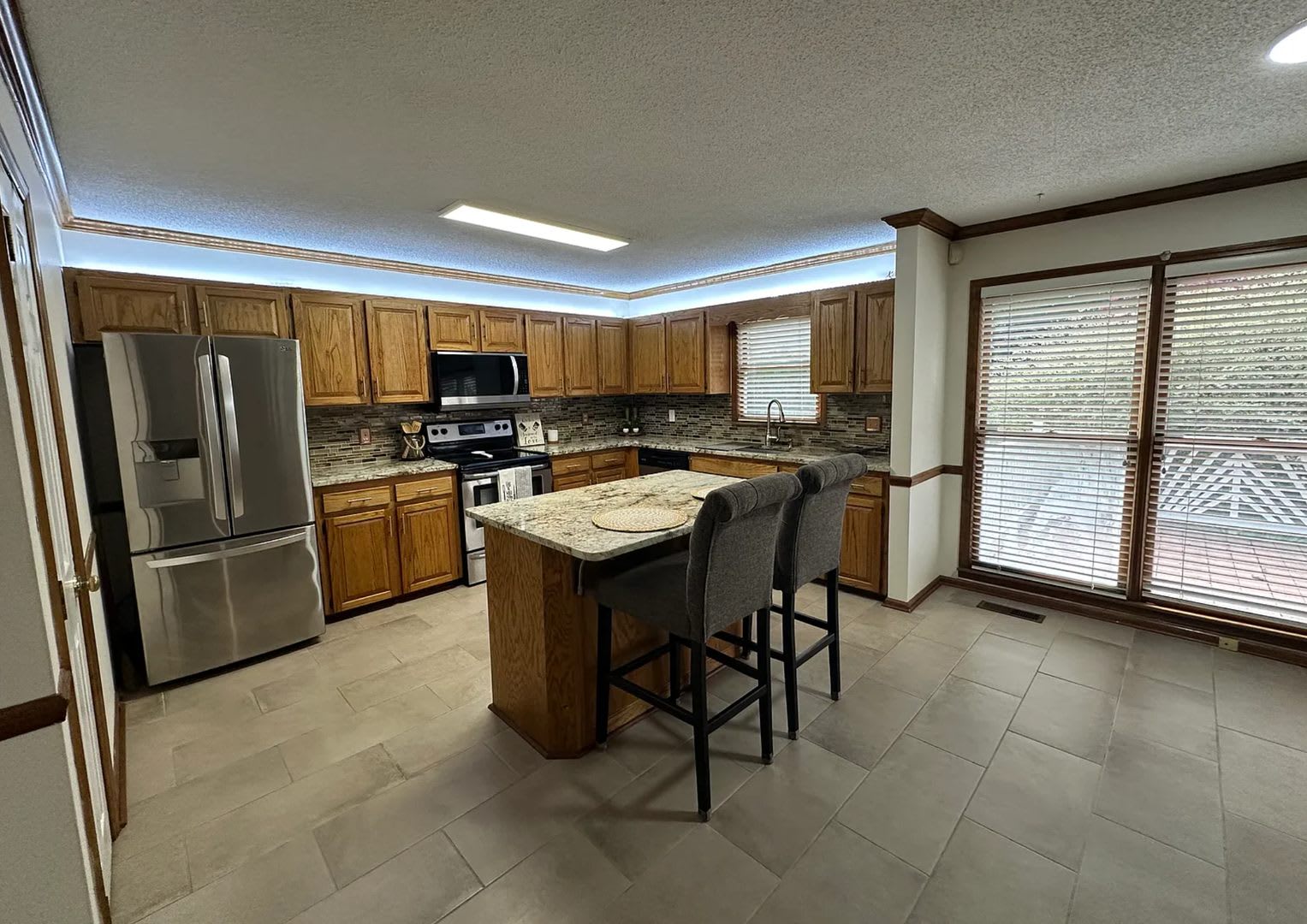 Excellent house in Goldens Springs that has many customizable options Up to 5 large bedrooms – photo 4