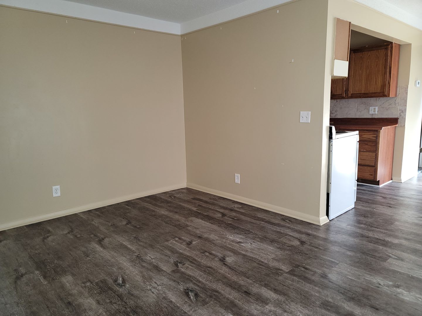 16470 E 9 Mile – photo 3