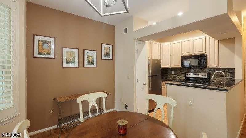 19 Quail Brook Court Condo – photo 5
