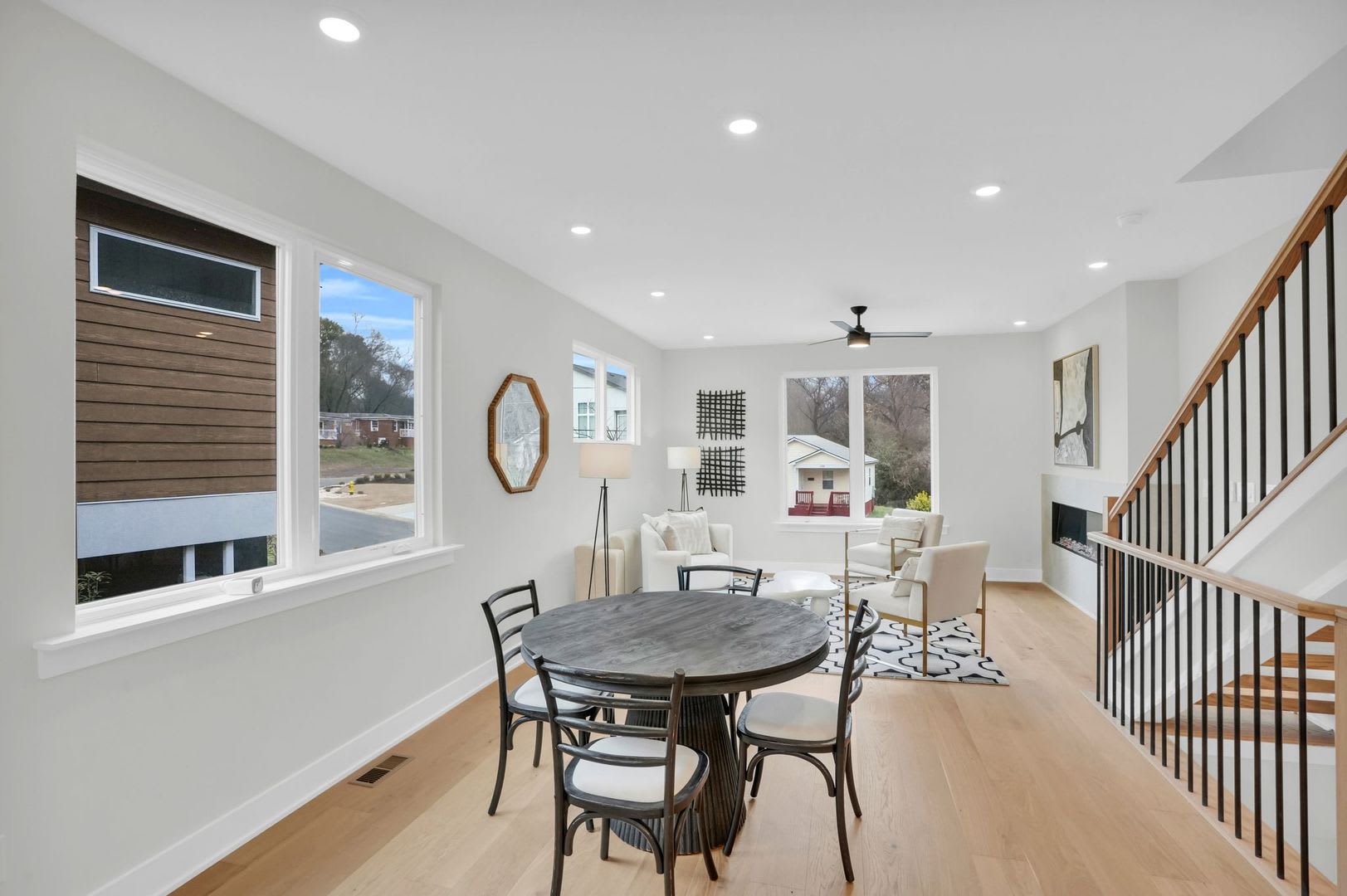142 Mattoon St – photo 5